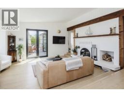 679 Corlett Road, Gibsons, BC V0N1V9 Photo 6