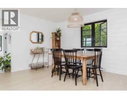 679 Corlett Road, Gibsons, BC V0N1V9 Photo 14
