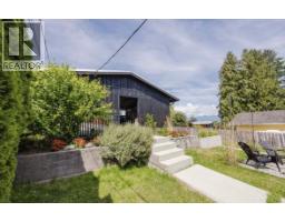 679 Corlett Road, Gibsons, BC V0N1V9 Photo 32
