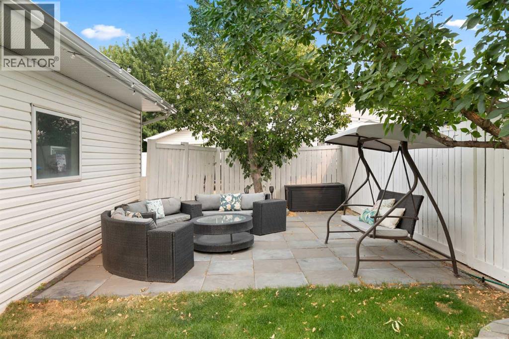 2377 Hawthorne Avenue Northeast - Photo 45