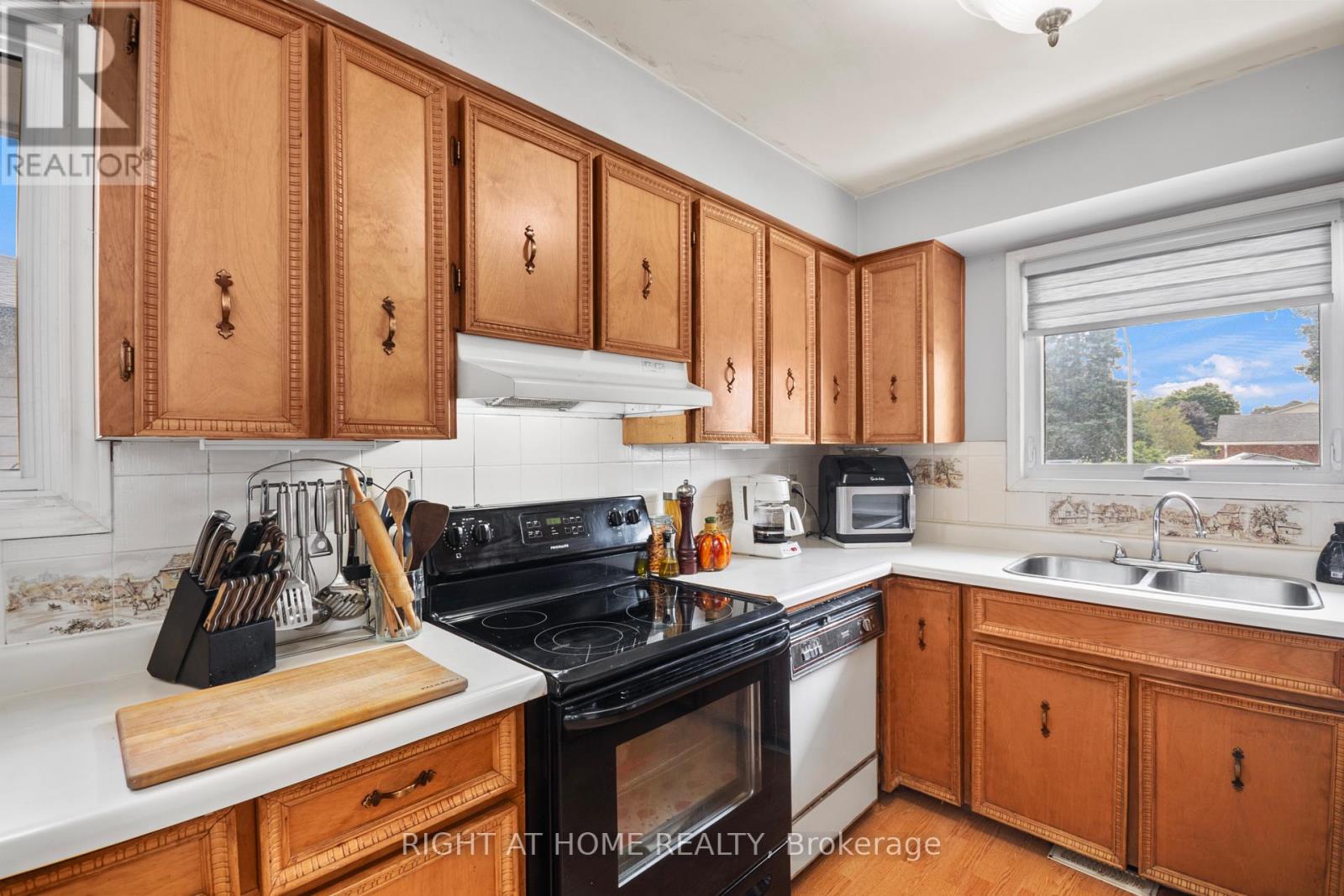 7 RAVEN AVENUE - Image 10