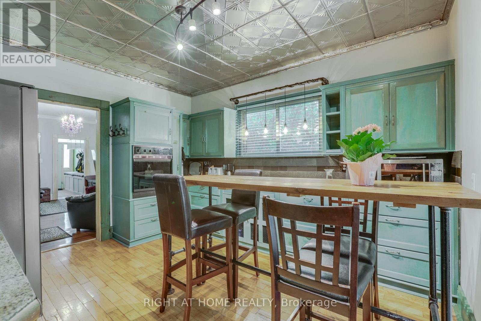 1053 FRANCES STREET - Image 18
