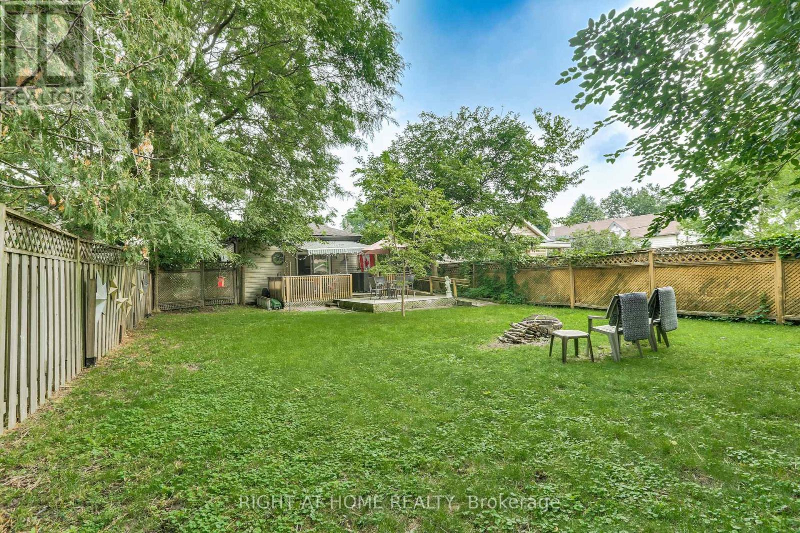 1053 FRANCES STREET - 28