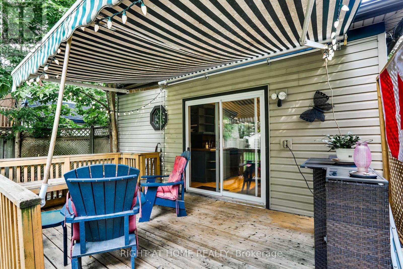 1053 FRANCES STREET - 31