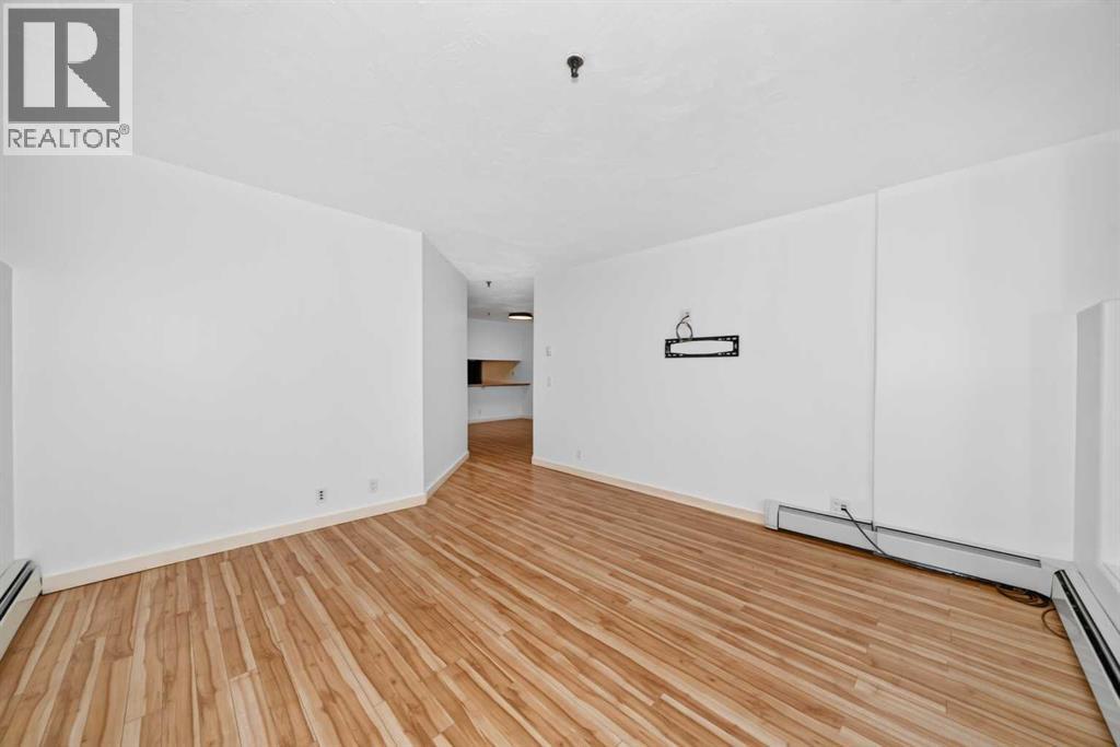 #110 525 56 Avenue SW - 17
