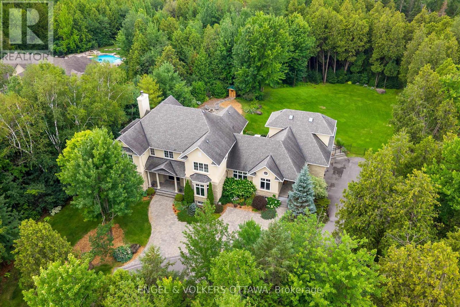 1408 BLACKHORSE COURT - 1