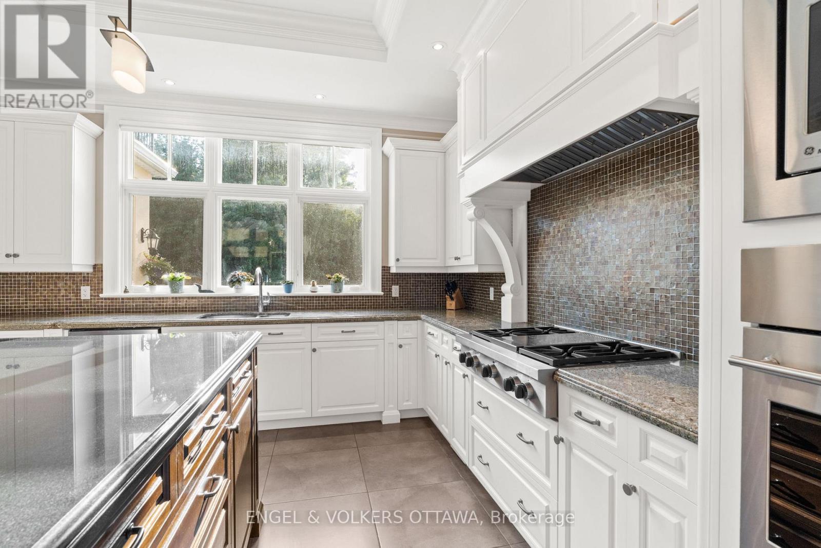 1408 BLACKHORSE COURT - 13