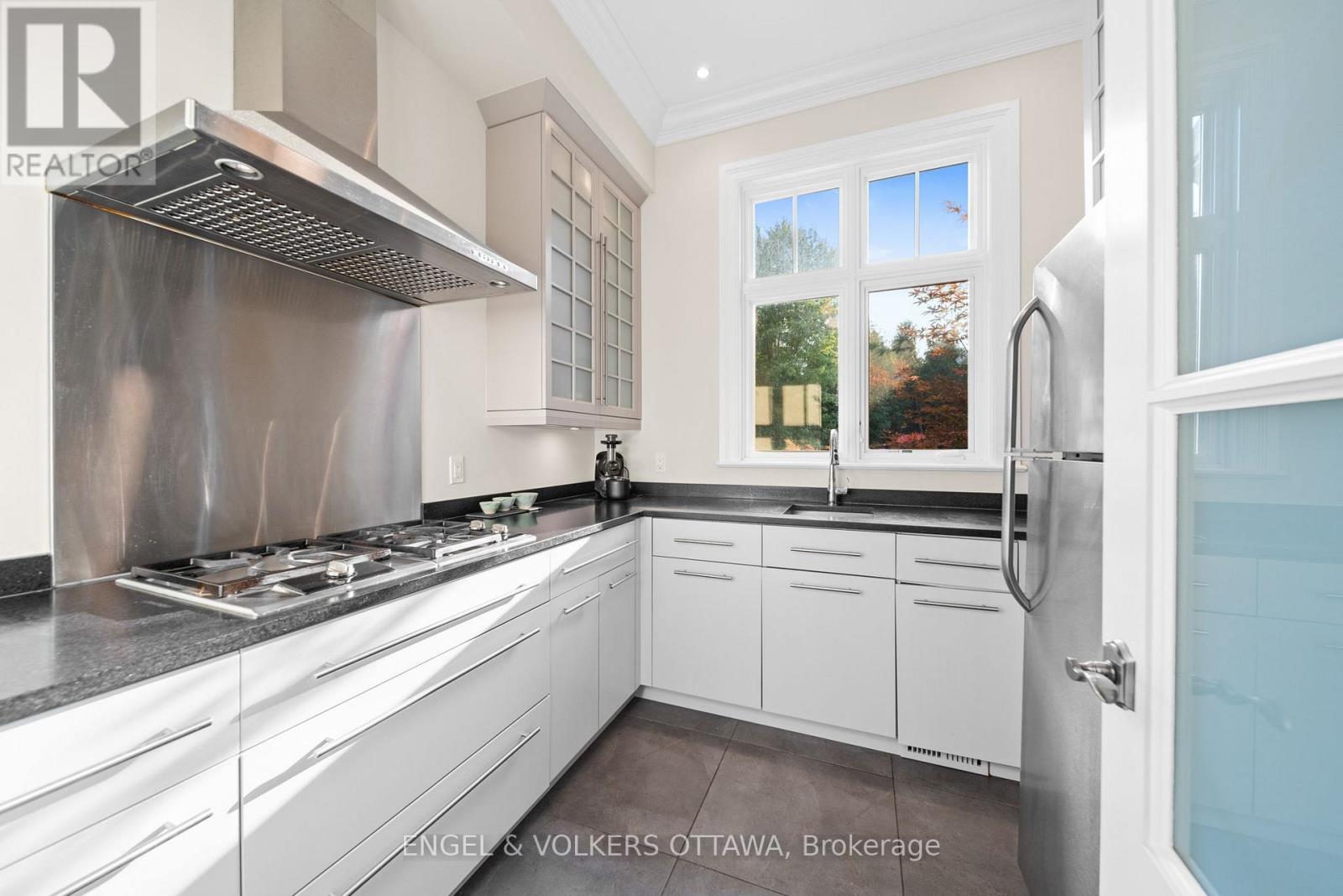 1408 BLACKHORSE COURT - 27