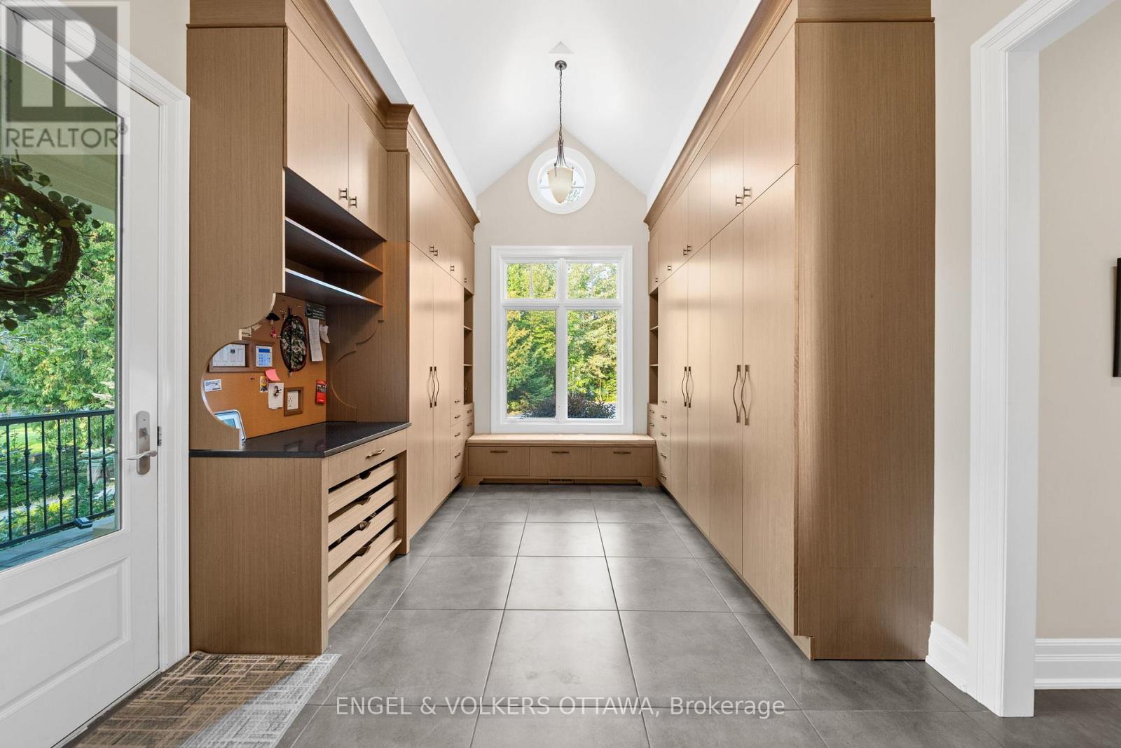 1408 BLACKHORSE COURT - 30