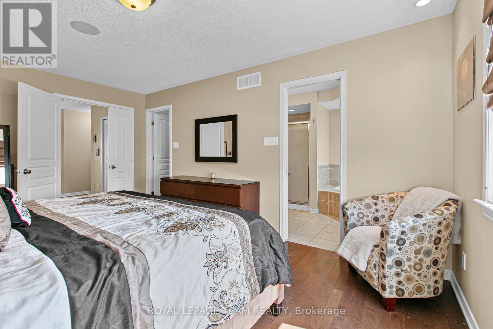 3 Bed, 4 Bath House for Sale in Ottawa – 411 JUNE COURT, Ottawa – MLS# X13671586 - Image 21