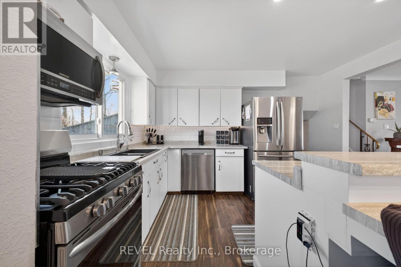 698 DAYTONA DRIVE - Image 13