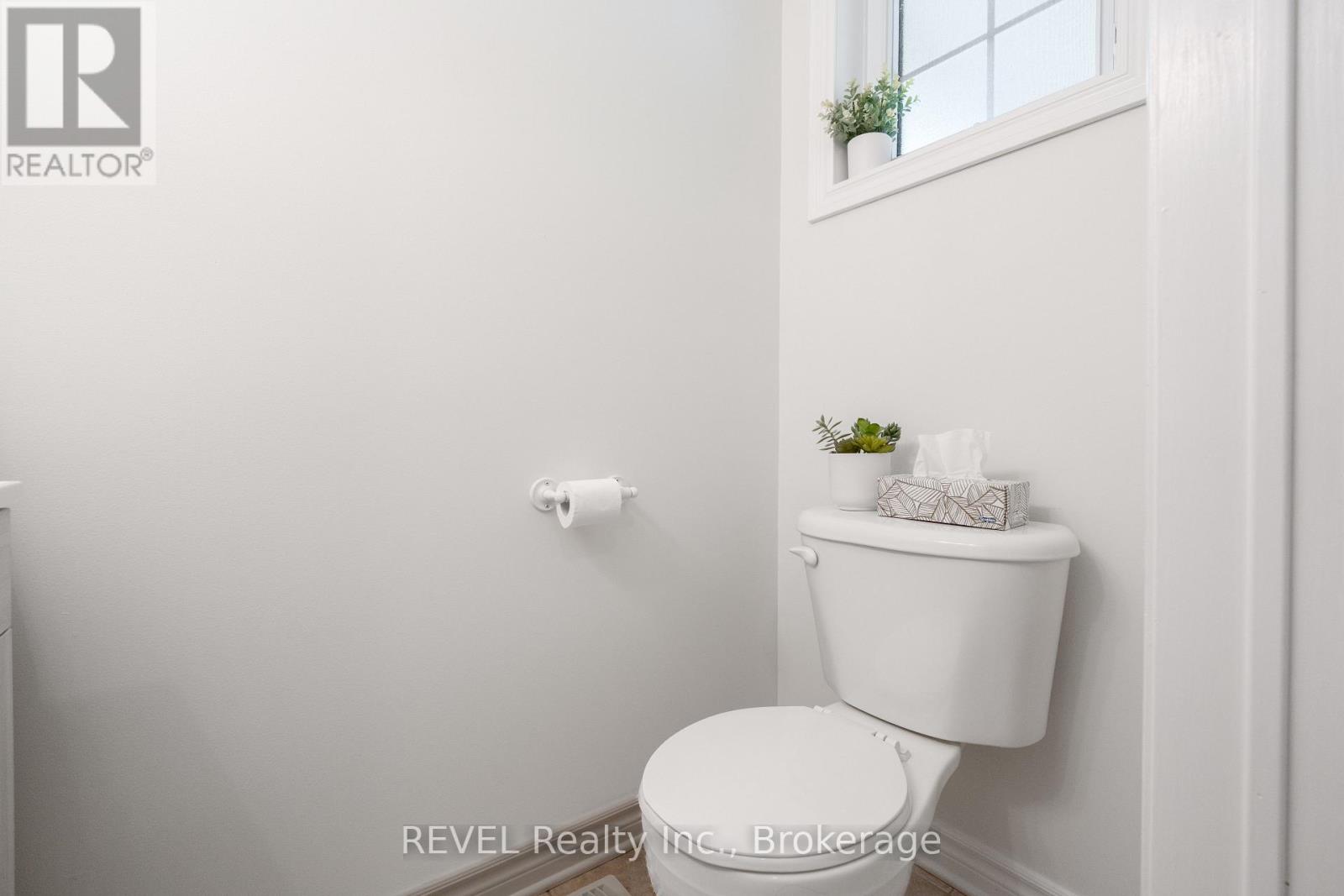 11 - 6263 VALLEY WAY - Image 6