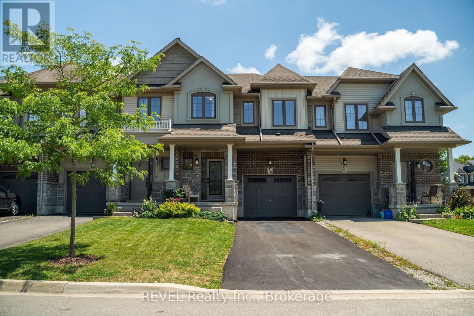 38 DENNIS DRIVE