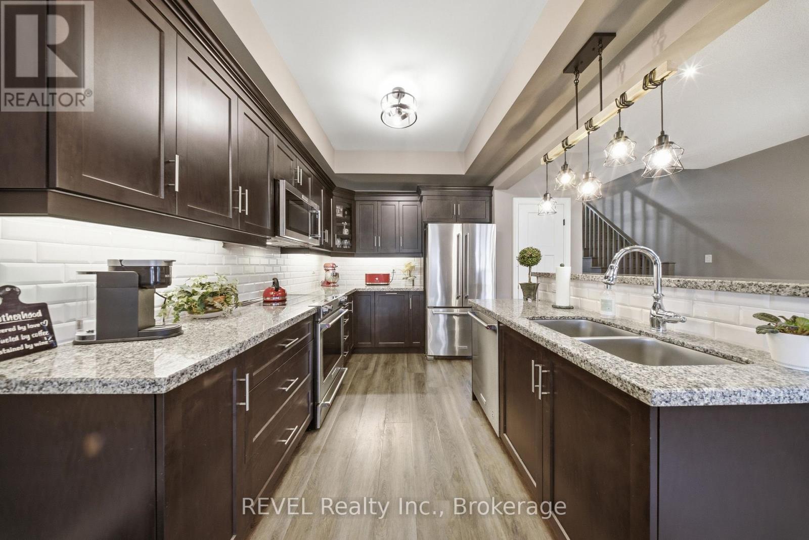 38 DENNIS DRIVE - Image 13