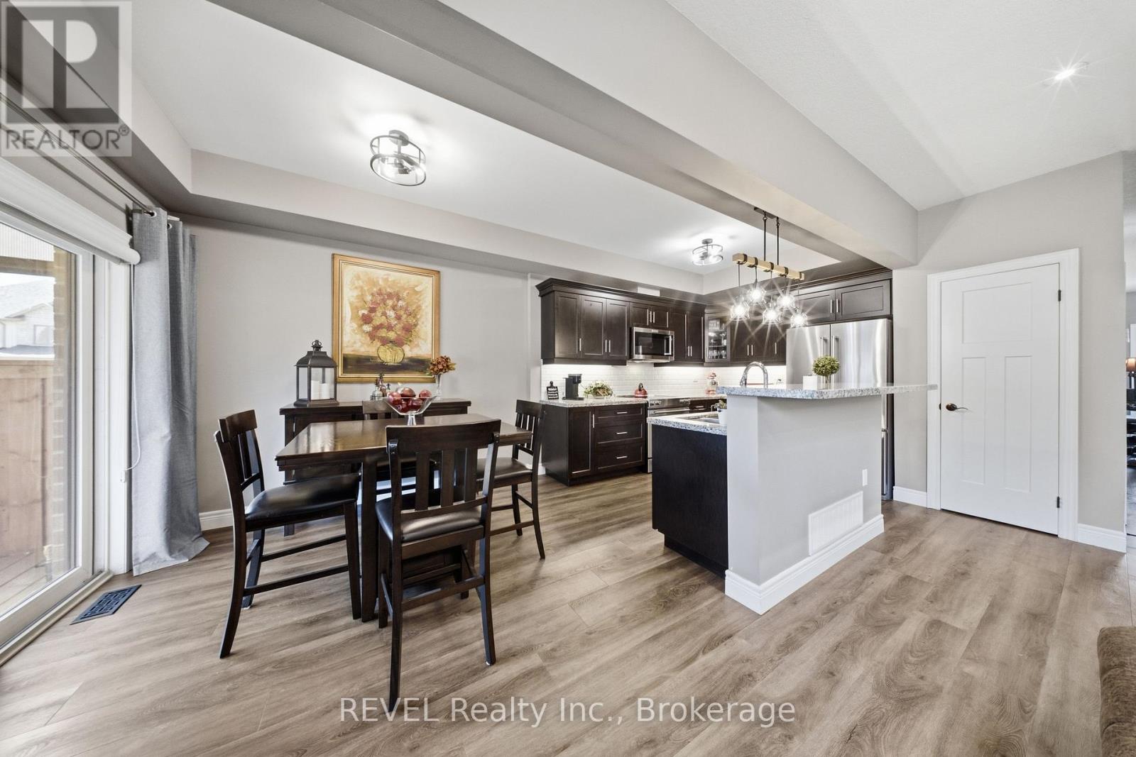 38 DENNIS DRIVE - Image 14