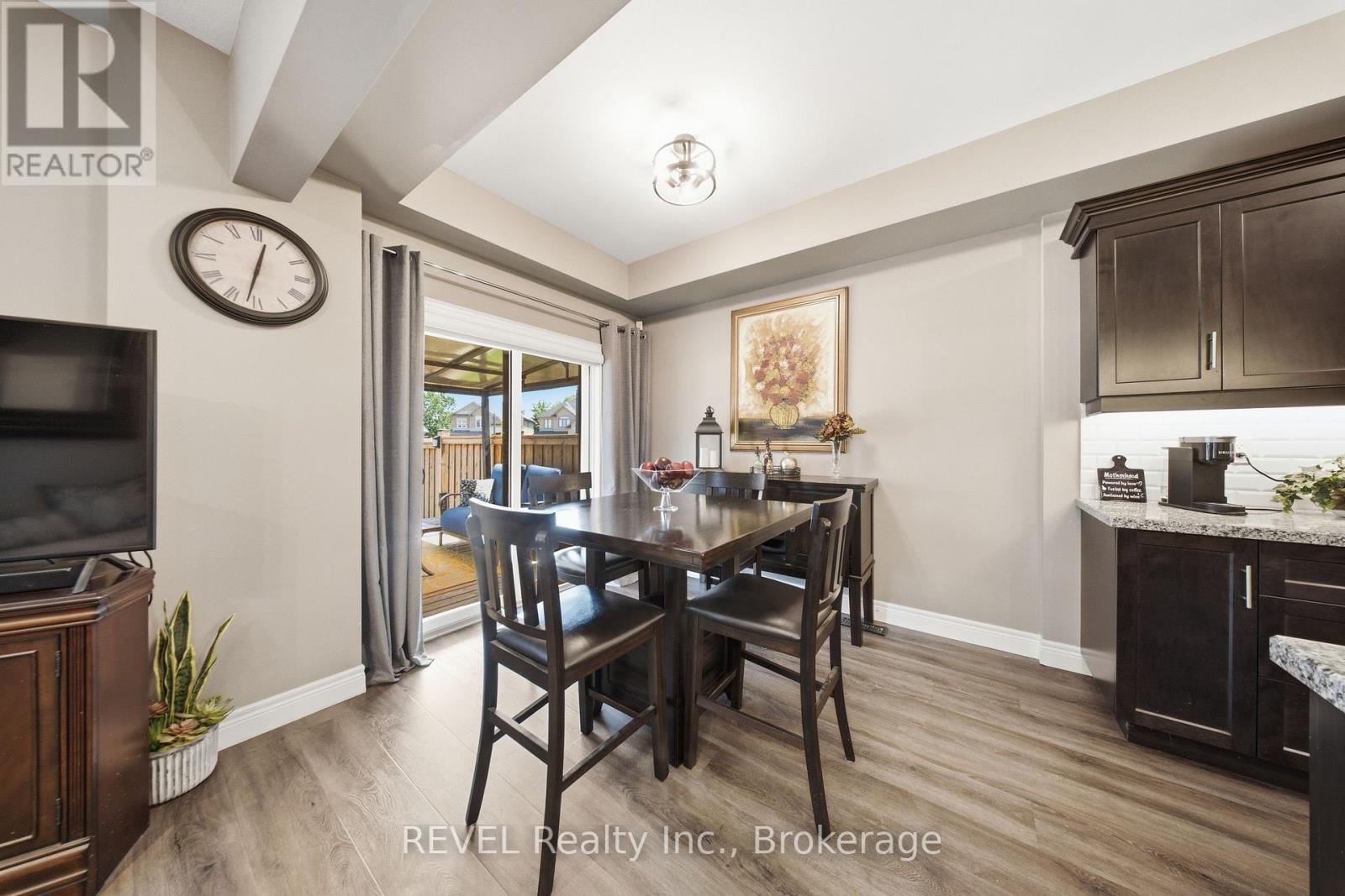 38 DENNIS DRIVE - Image 15