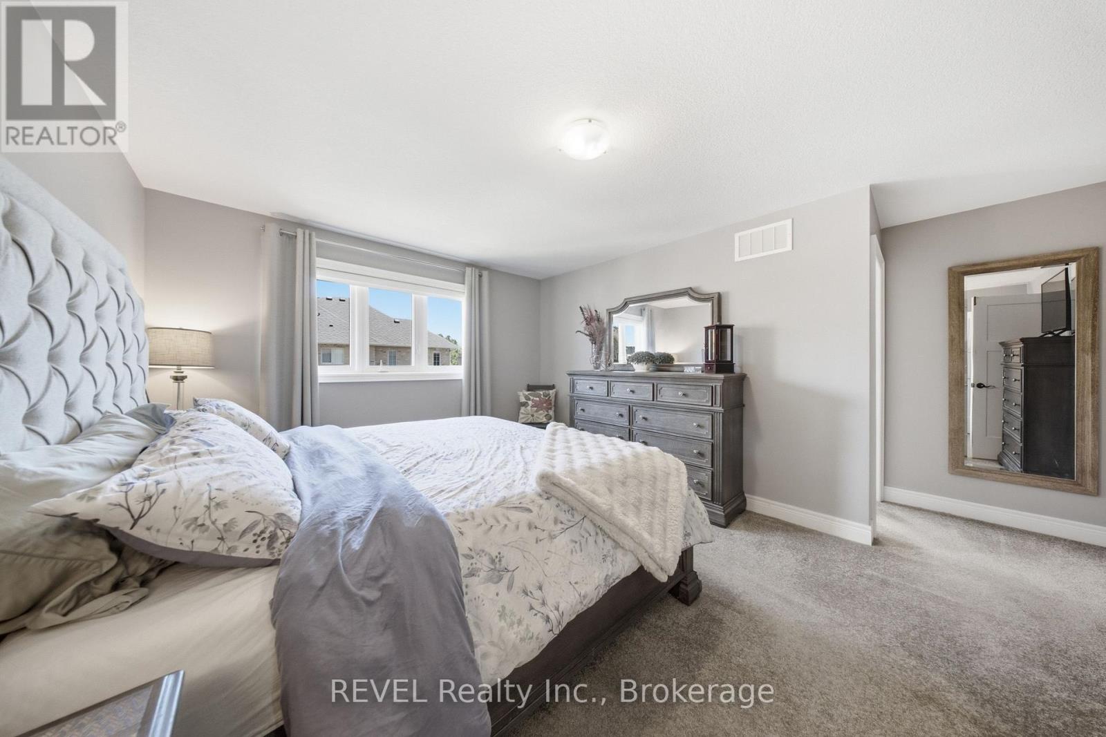 38 DENNIS DRIVE - Image 27