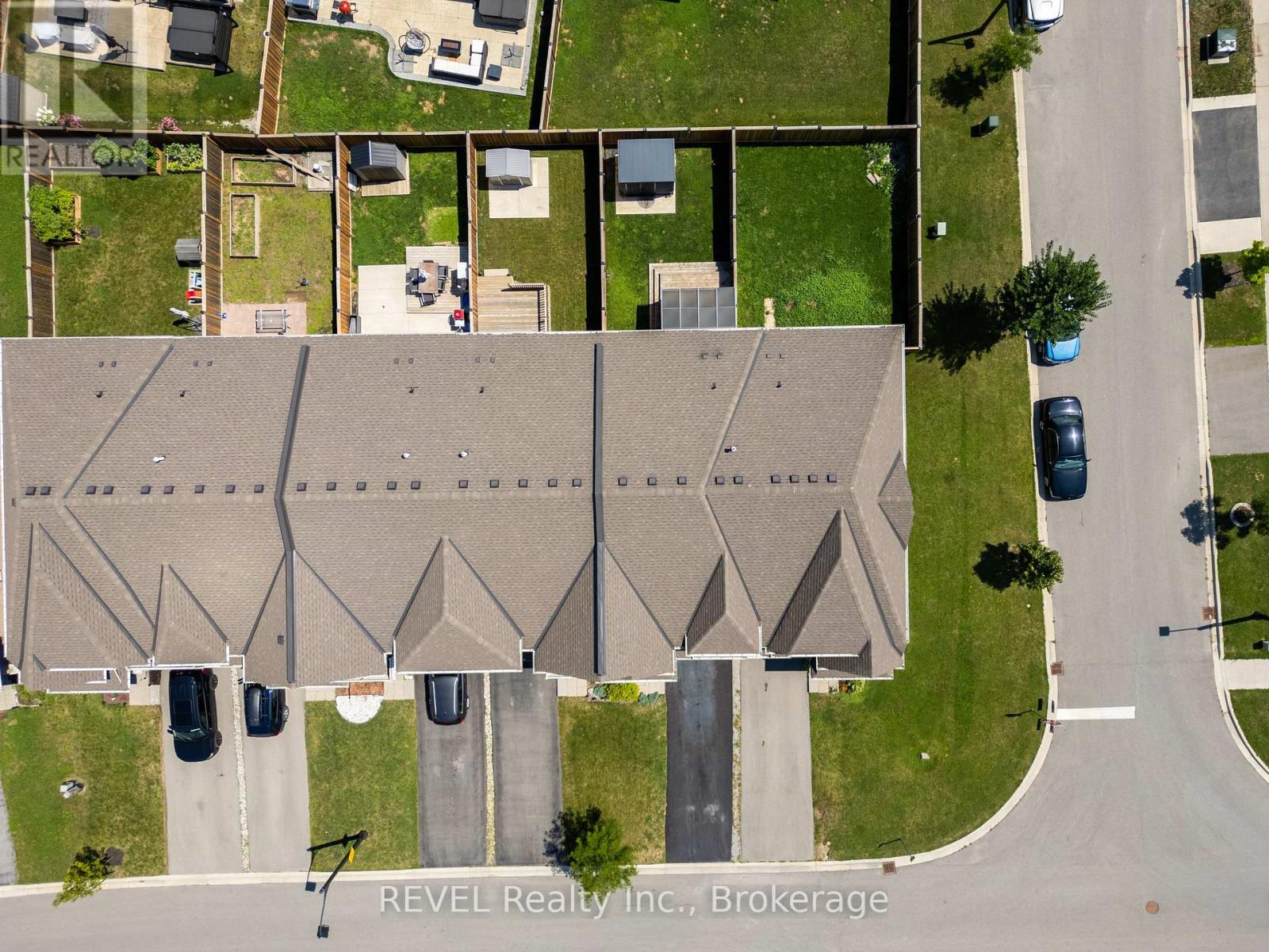 38 DENNIS DRIVE - Image 38