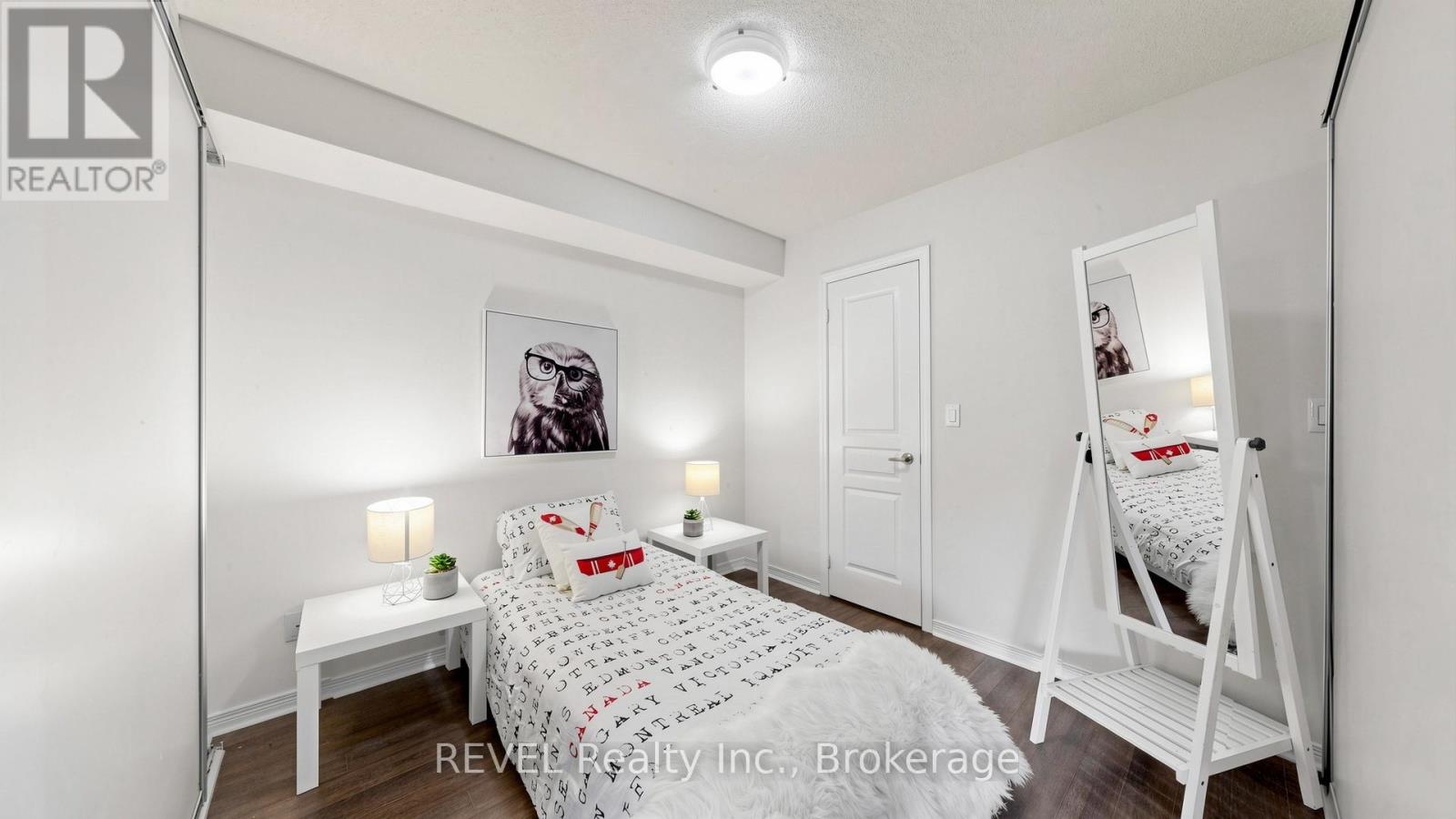 #306 352 FRONT STREET W - 24