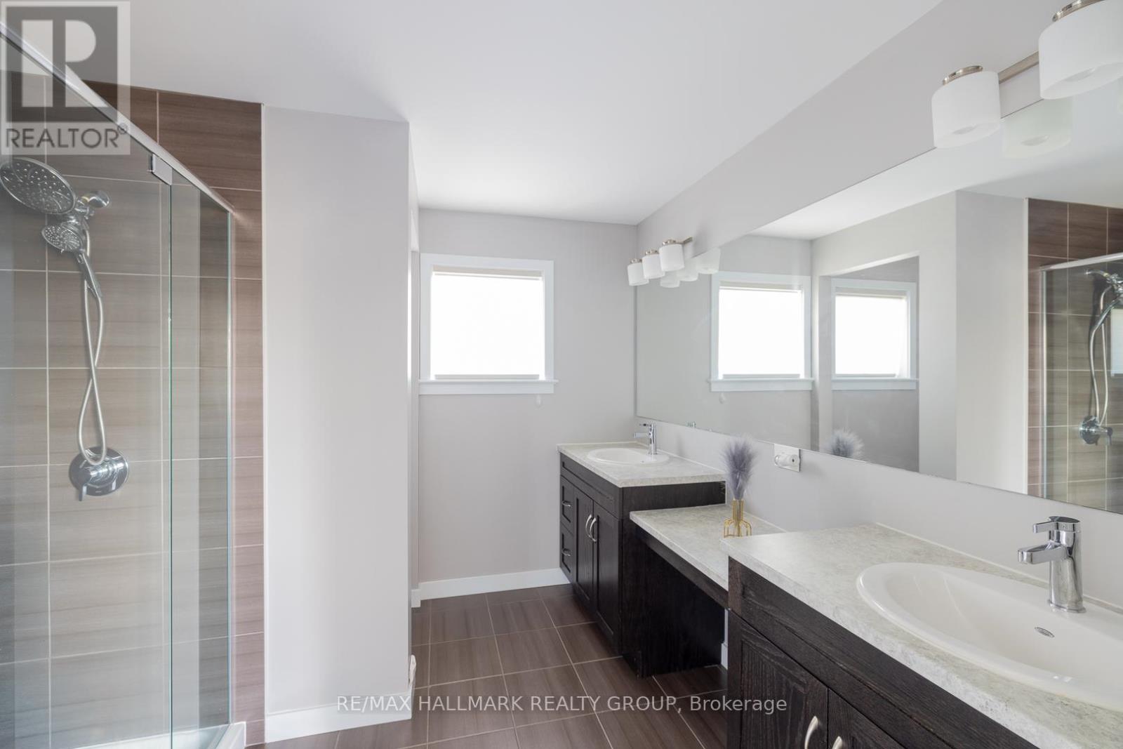 5 Bed, 4 Bath House for Sale in Ottawa – 305 OXER PLACE, Ottawa – MLS# X13670224 - Image 22