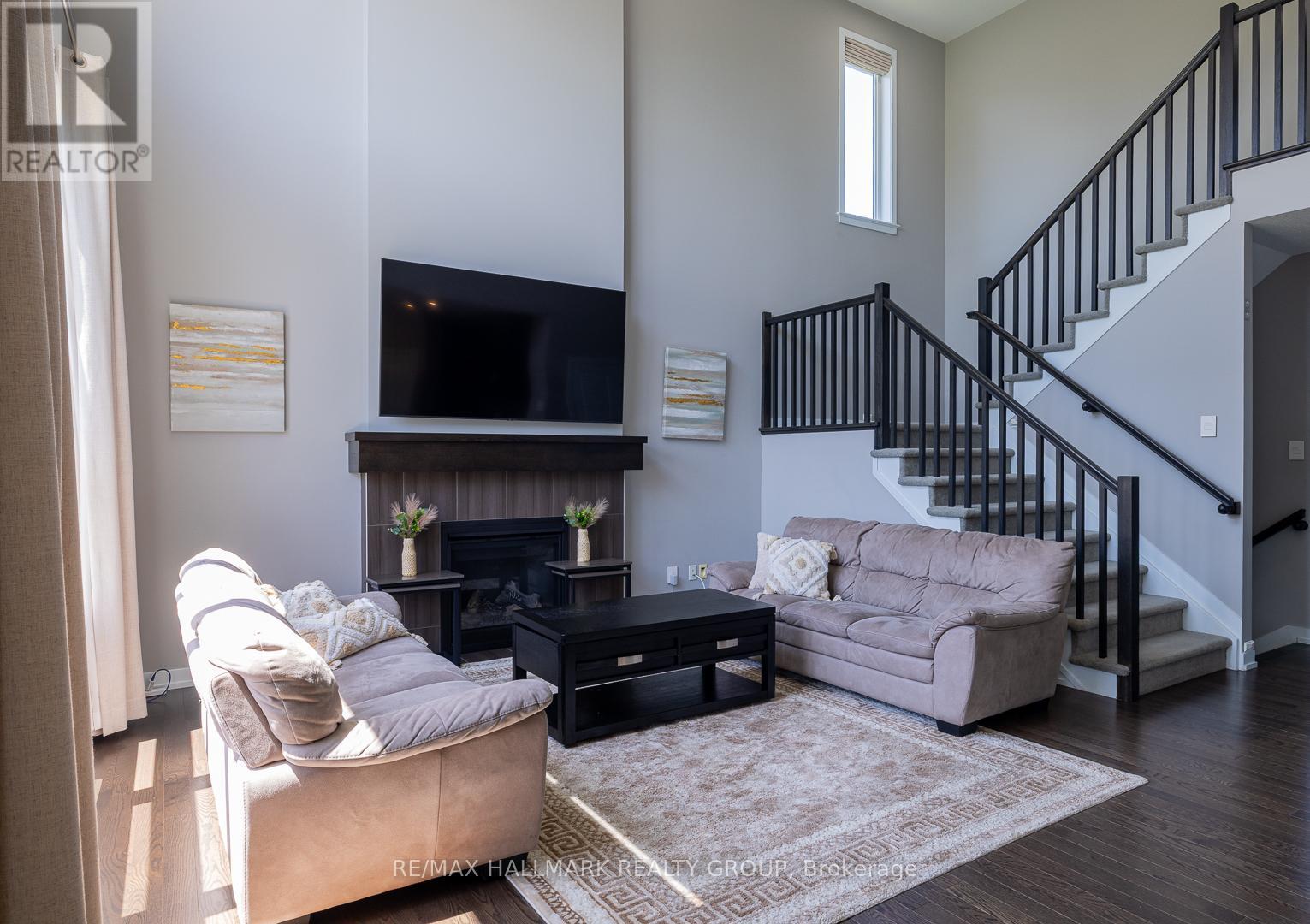 5 Bed, 4 Bath House for Sale in Ottawa – 305 OXER PLACE, Ottawa – MLS# X13670224 - Image 7