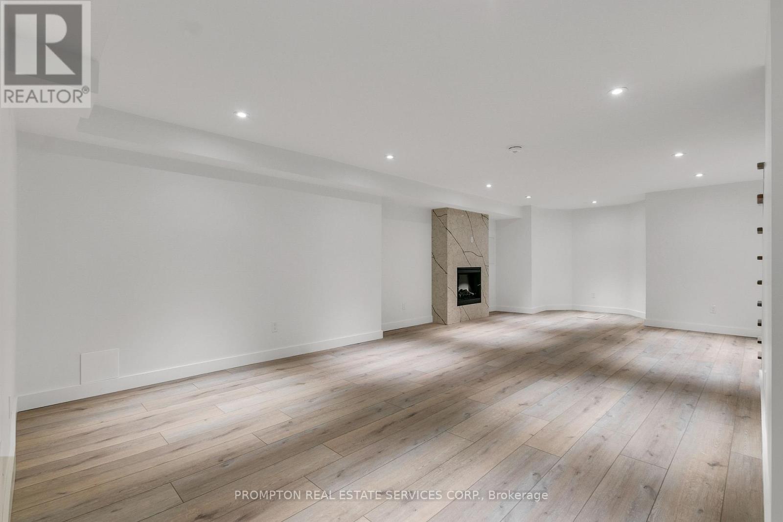 11 GLOUCESTER STREET - 31