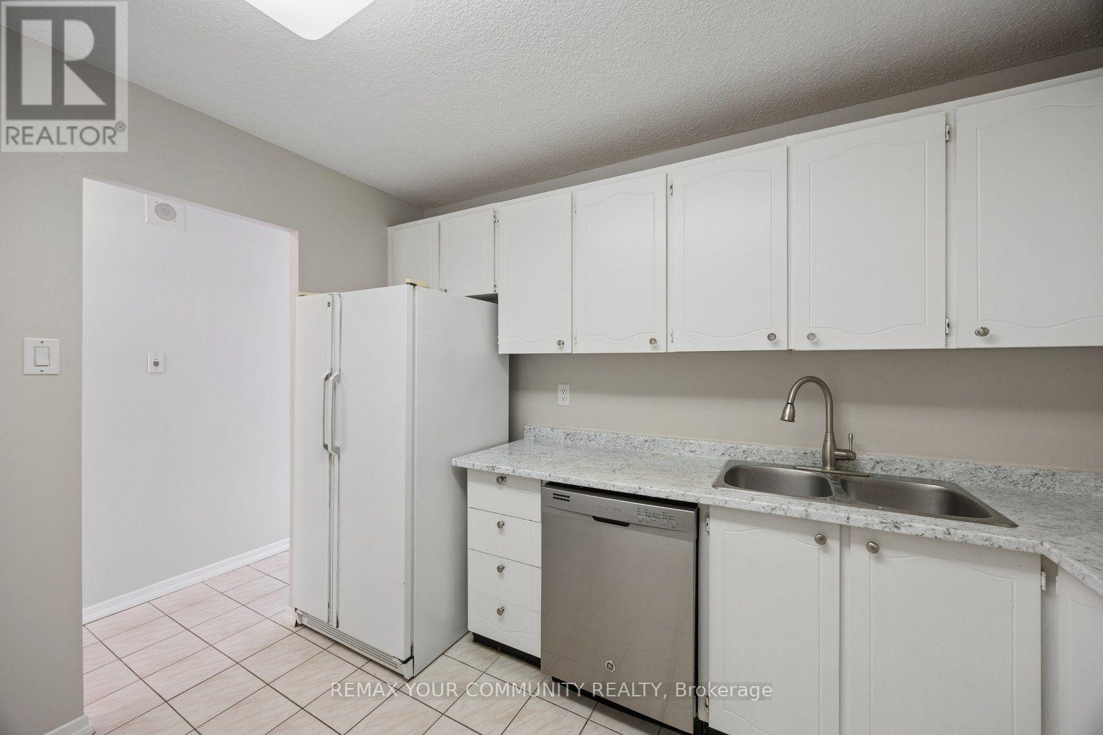 #804 10 TANGREEN COURT - 3