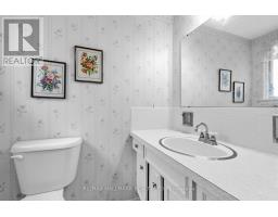 691 Conacher Drive, Toronto, ON M2M3N4 Photo 15