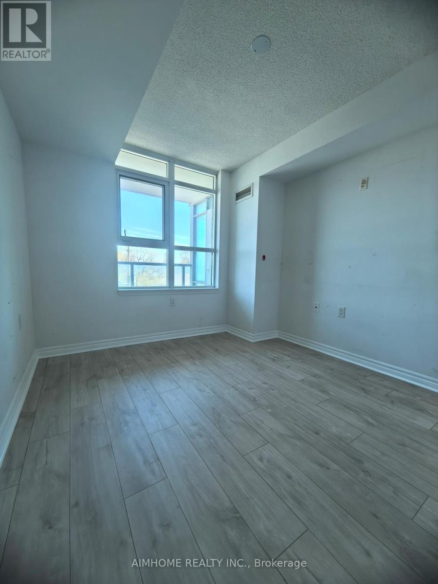#410 3830 BATHURST STREET - 12