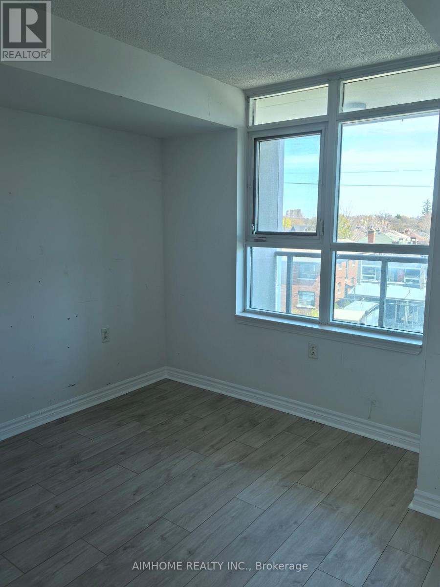 #410 3830 BATHURST STREET - 7
