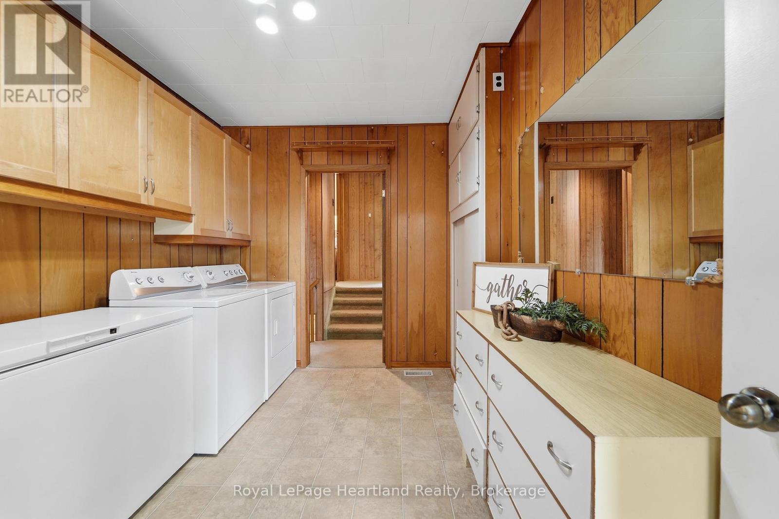 128 BRITANNIA ROAD W - Image 15