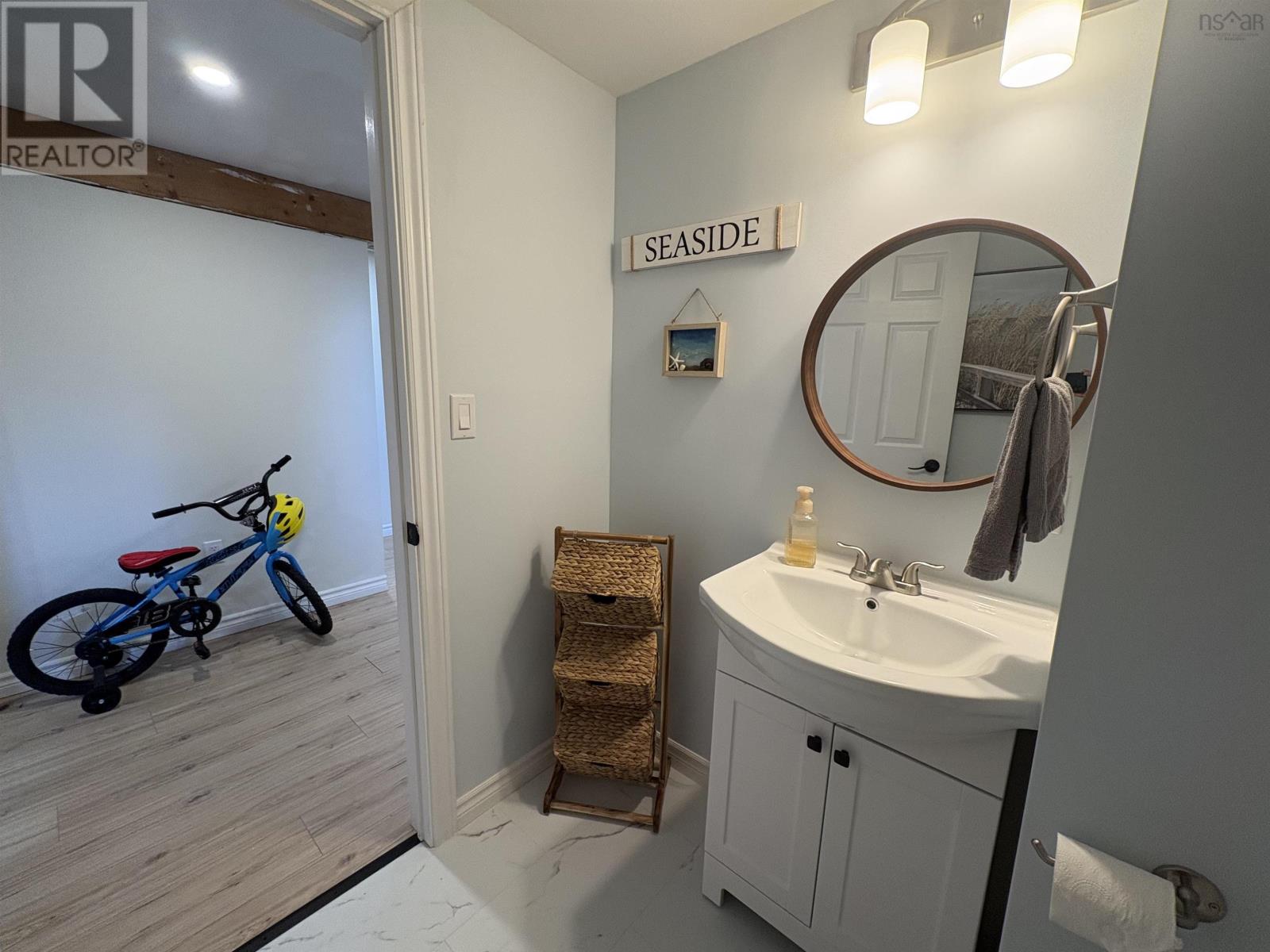 Property 24 of 27 of 466 Martin Avenue