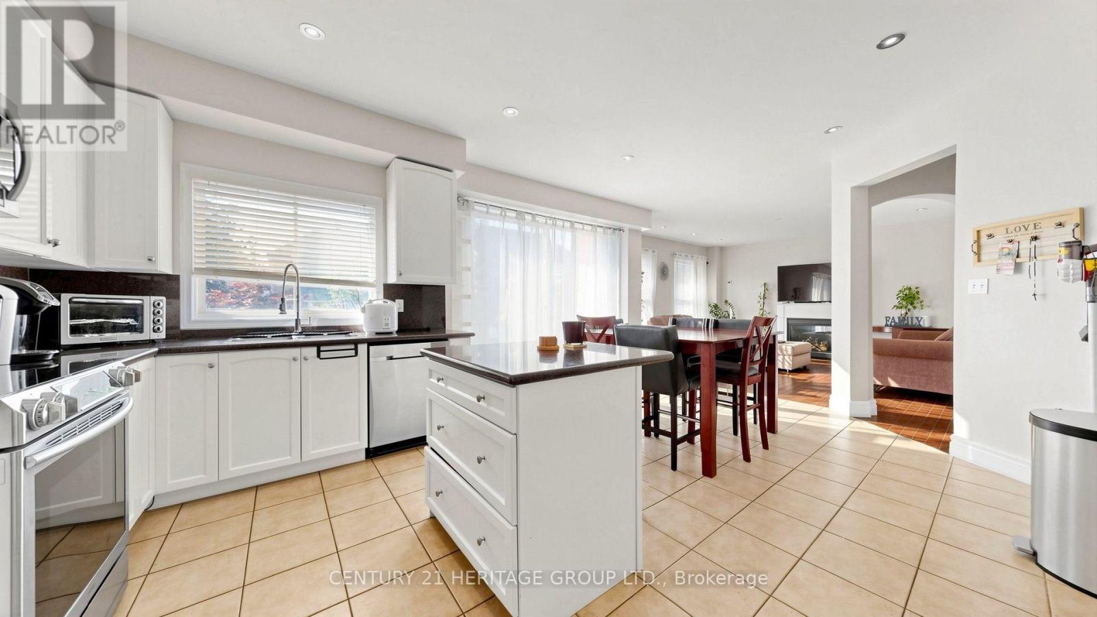 27 BYRAM DOWNS STREET - 10