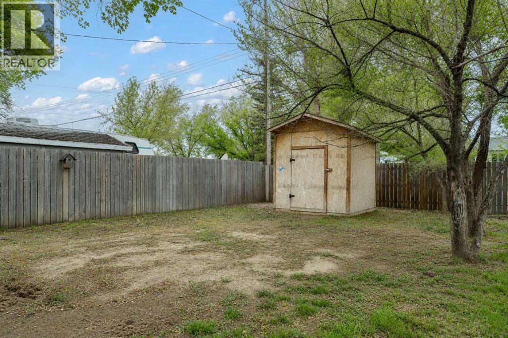 5716 53 Street - 20