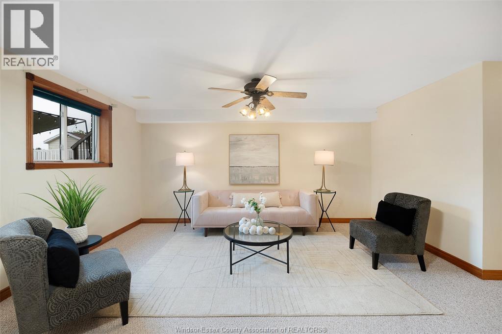 144 Bennie Ave - Image 24