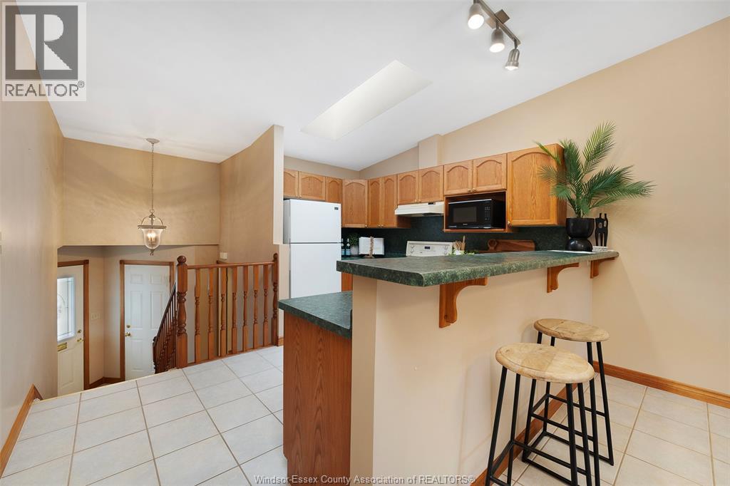144 Bennie Ave - Image 8