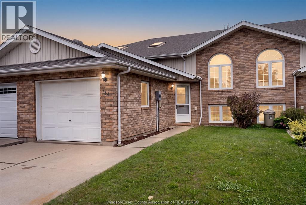 144 Bennie Ave - Image 36