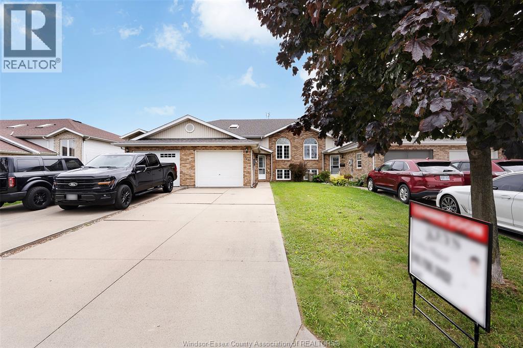 144 Bennie Ave - 39