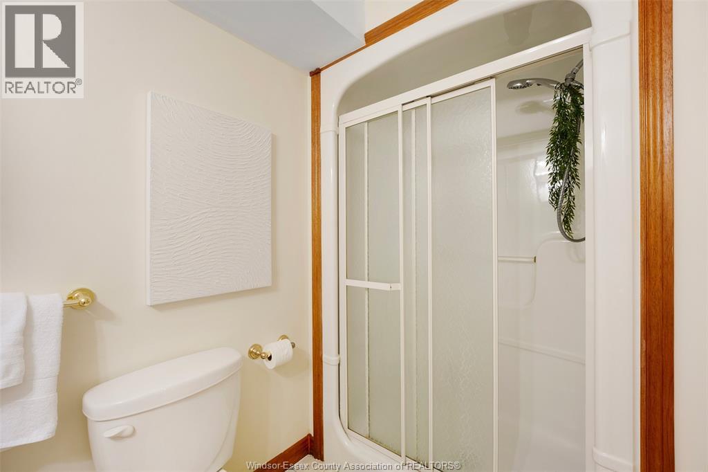 144 Bennie Ave - Image 29