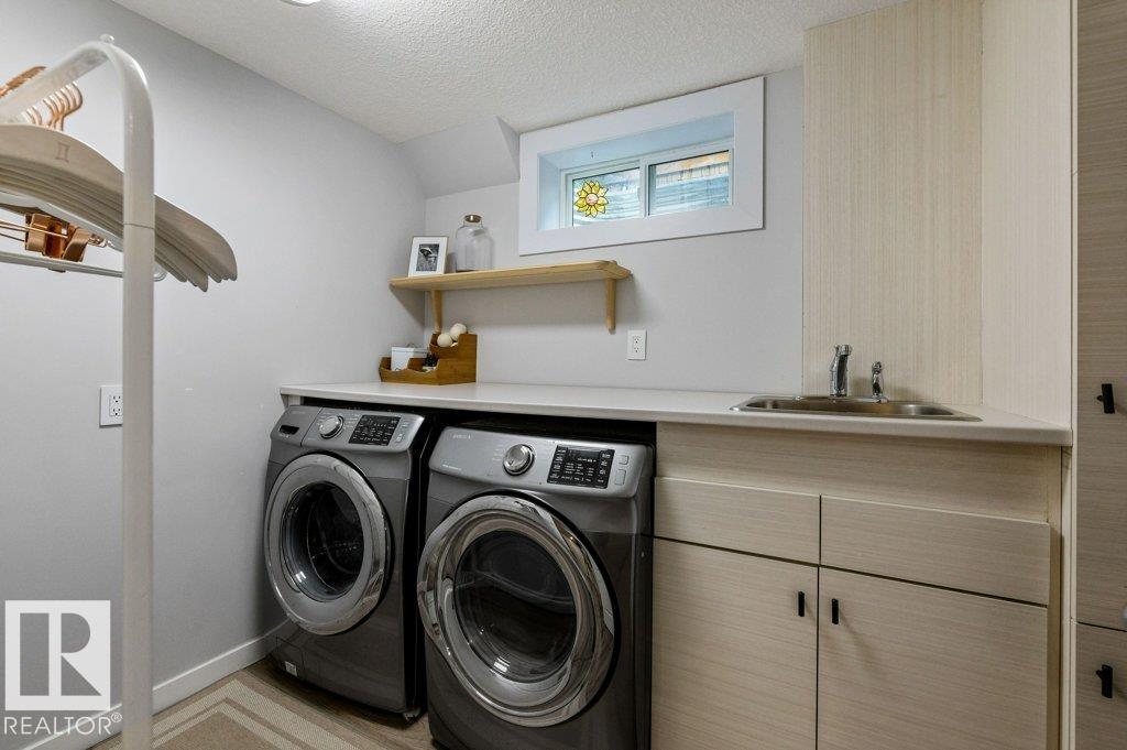 84 FLEETWOOD Crescent - Photo 34