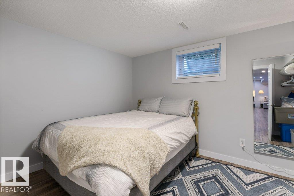 84 FLEETWOOD Crescent - Photo 37