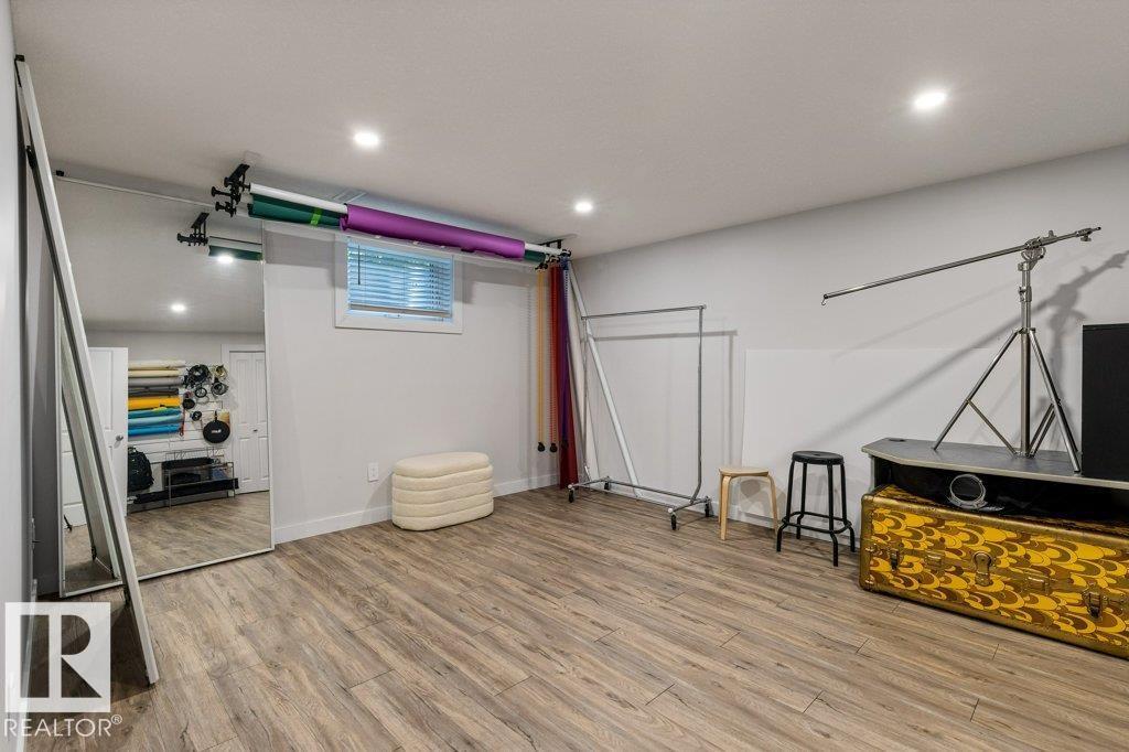 84 FLEETWOOD Crescent - Photo 40