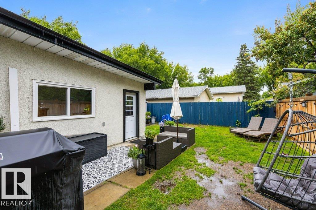 84 FLEETWOOD Crescent - Photo 43
