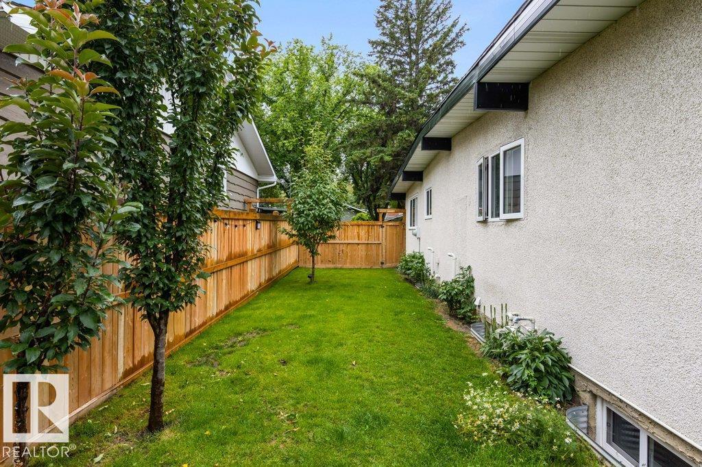 84 FLEETWOOD Crescent - Photo 44