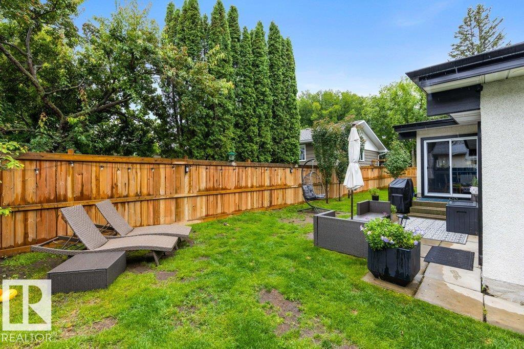 84 FLEETWOOD Crescent - Photo 48