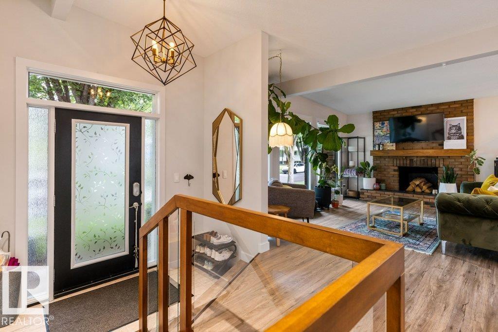 84 FLEETWOOD Crescent - Photo 6