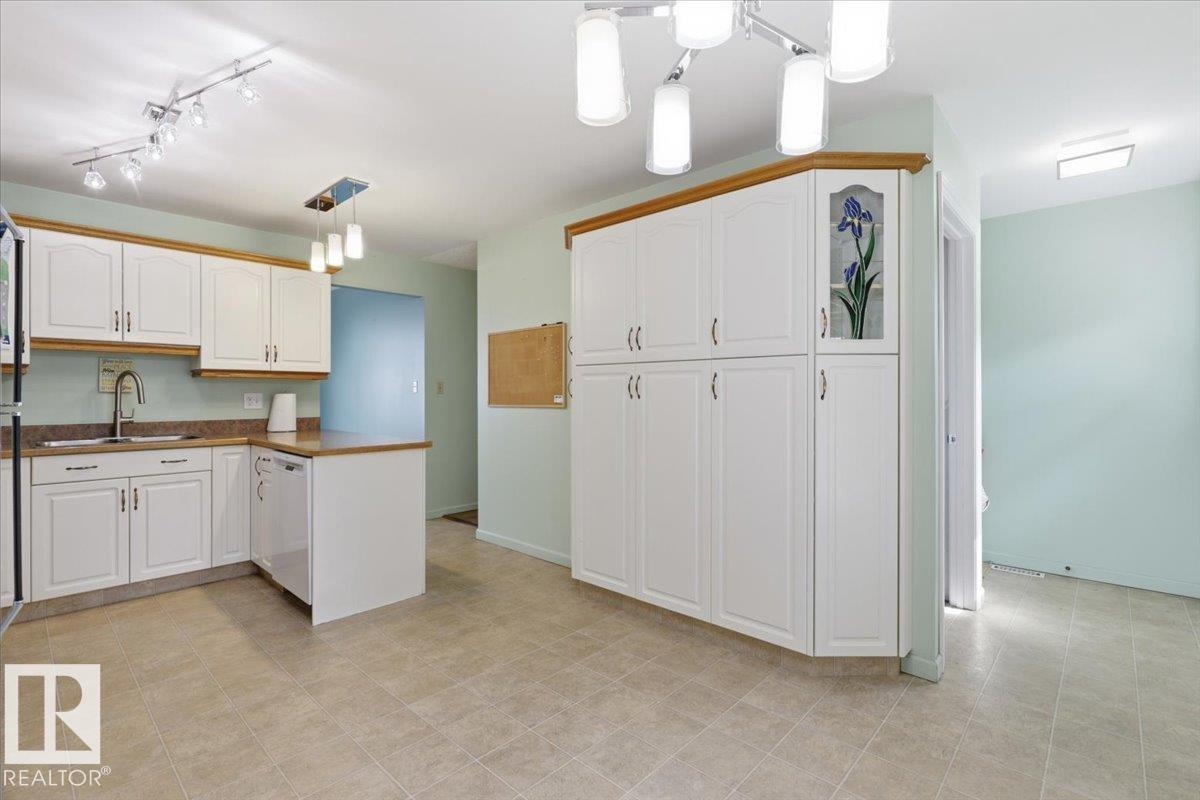 128 Green Ash DR - 11
