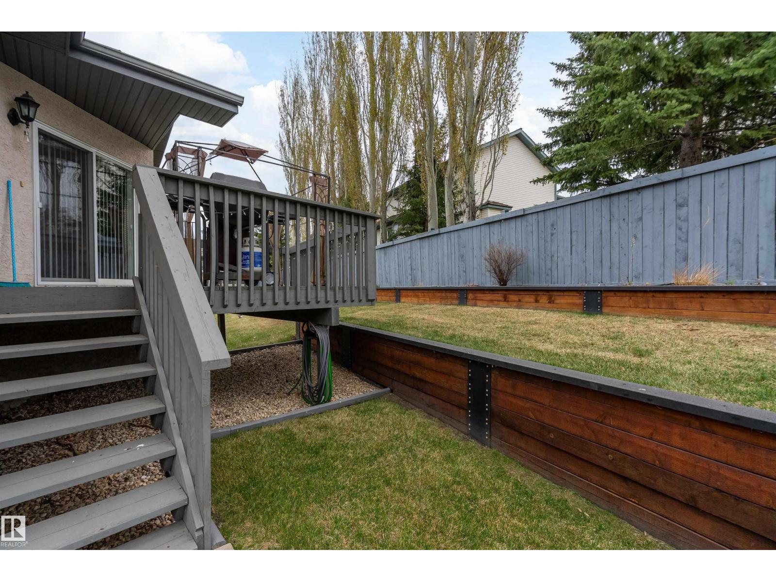 123 215 BLACKBURN DR E SW - Photo 49