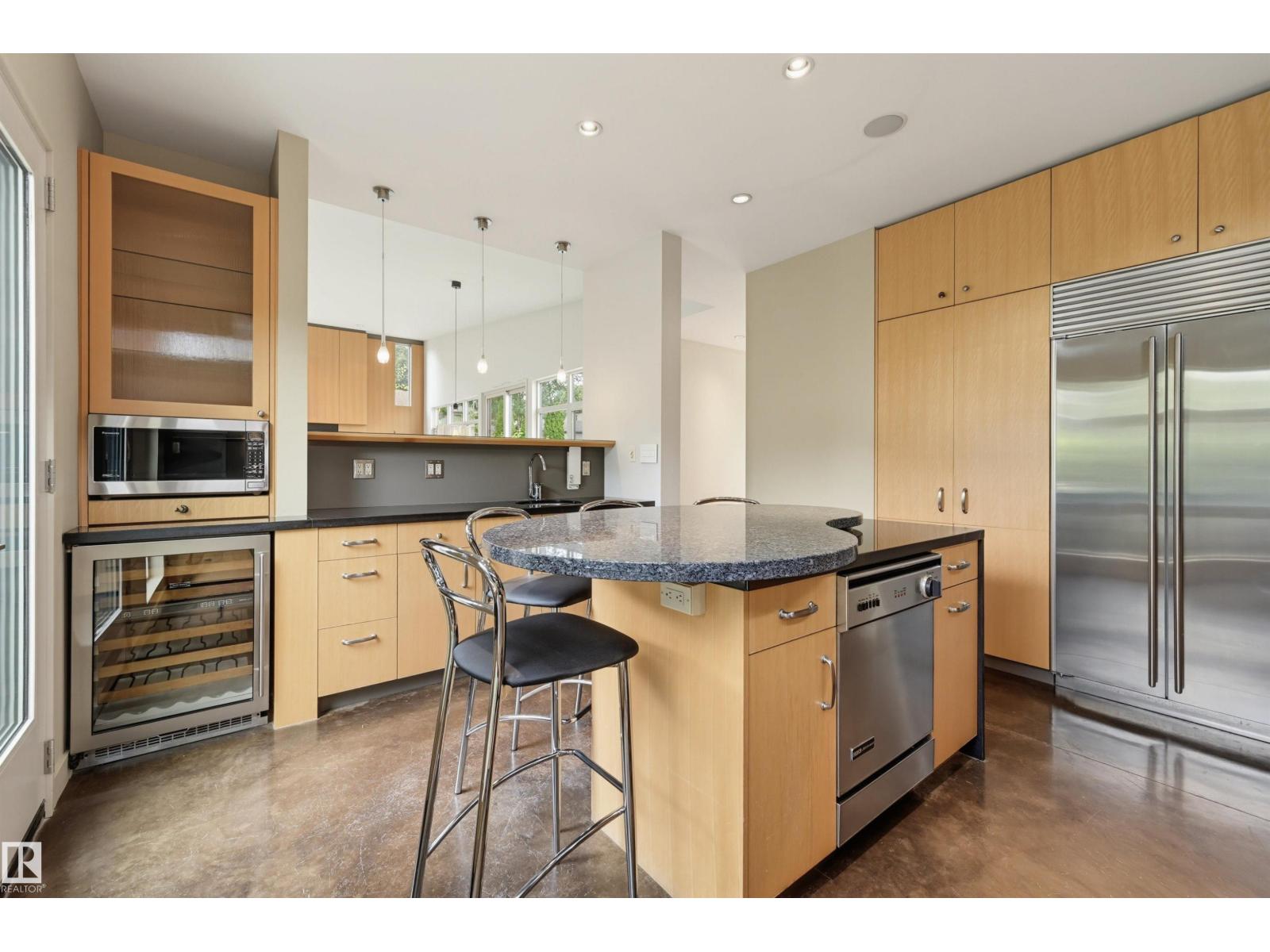 9758 86 Avenue NW - Photo 25