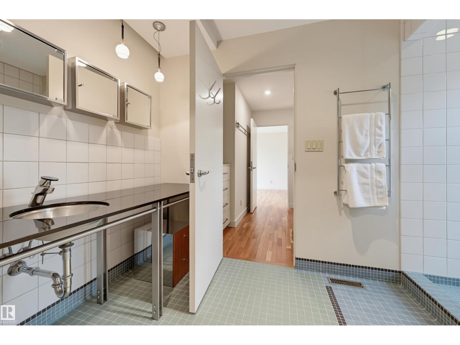9758 86 Avenue NW - Photo 49
